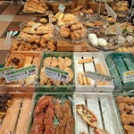 ベーカリー ポンヌフ - 店内商品