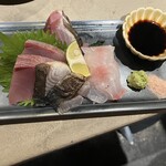 葉花 - お造り盛り合わせ 550円