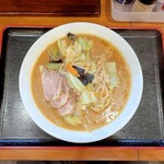 みそラーメン800円＋チャーシュー100円