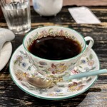 古瀬戸珈琲店 - 花柄のコーヒーカップを選びました