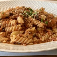 ラ･スコリエーラ - タコのラグーとじゃがいものプッタネスカソース