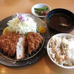 Tonkatsu Tamafuji - 三元豚ロースかつ定食（180g、1,998円）