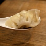 餃子とスパークリング バブルス - 