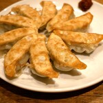 餃子とスパークリング バブルス - 