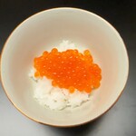 徳ㇵ本也 - いくらご飯