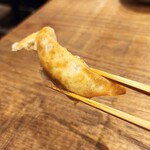 餃子とスパークリング バブルス - 