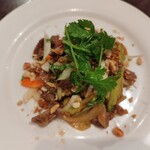 ベトナムレストラン スア - 揚げ茄子と牛肉の炒め物