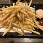 鳥一番 - フライドポテト　380円