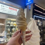 雪印パーラー 新千歳空港店 - 