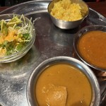 カナピナ 中野坂上店 - チキンカレーとキーマカレー、普通にんまい