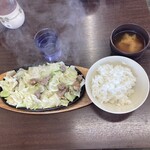 スタミナ焼肉鉄板王 空港東店 - 