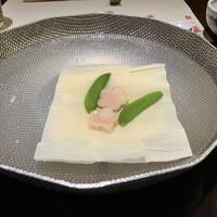 梅の花 銀座並木通店 - 湯豆腐
