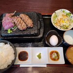 九州うまいもんと焼酎 芋蔵 - 真ん中の山葵もアクセントに。満足のボリューム感です。大盛りのライスも美味しく完食しました！