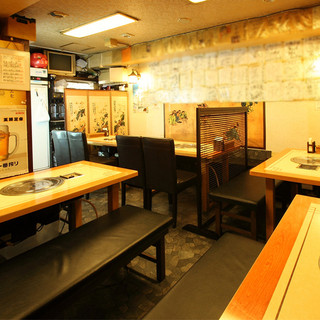 The familiar tatami room has been replaced with a table seat that is comfortable for the knees and hips♪