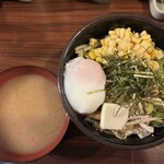 丼達 - てりやきにんにくスタミナ丼 + コーン + バター + 温玉