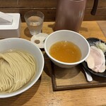麺屋鈴春 - 