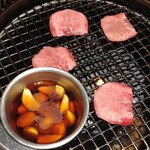 大衆 焼き肉ホルモン 大松 - 