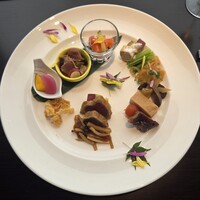 THE DINING シノワ唐紅花＆鉄板フレンチ蒔絵 - 