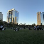 鮨ひじり - グラングリーンの広場