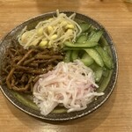 多来多来 - ナムル盛合せ