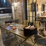 Garba - テラス席