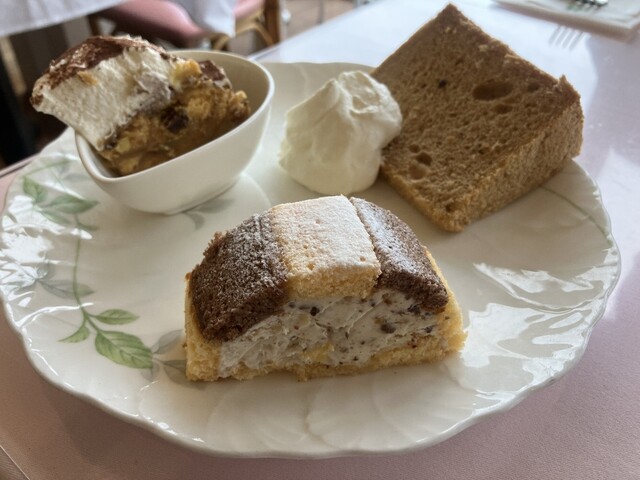 Cannery Row Hiroshima Boat Park Ten