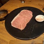 焼肉うしごろ - 鹿児島県産の大判サーロイン・その4です。