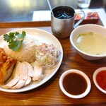 大阪カオマンガイキッチン - ハーフ＆ハーフカオマンガイ（Thai style boild and frid）