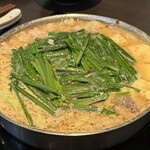 博多もつ鍋 やま中 - 