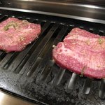 和田 - タン焼いてます