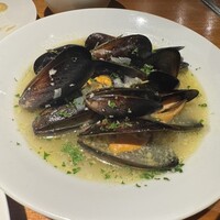 シャンパン食堂 -  シャンパン食堂 -