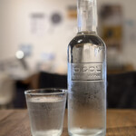 こもれび食堂+ - お水は最初からセッティングされています。