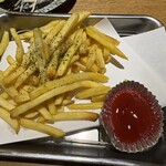 素揚げ酒場 パリパリ - ポテトフライ