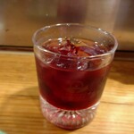 居酒屋はかたんもん - 赤梅酒。これが1番美味しかったので、3杯位？頂きました(*ˊ˘ˋ*)