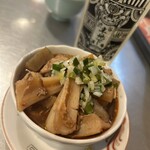 渋谷 半地下酒場 - 煮込みは美味しいけど。。見るからに薬研軟骨山盛りw