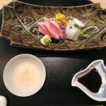 日本料理 おやま - お造り　鮪とアオリイカ