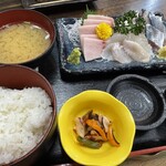 お食事処 魚一 - 