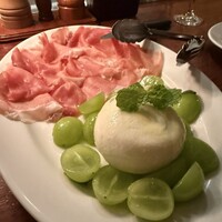 カルネジーオ イースト -  カルネジーオ イースト -
