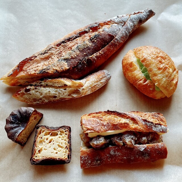 Loop a Bread - Dazaifu/Bread | Tabelog