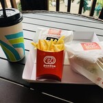 ドムドムハンバーガー - 料理写真:味噌ピーチキンバーガー600円、ビッグドムてりやき630円、ポテトとドリンク580円