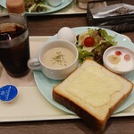 ベリーベリースープ - 料理写真:トーストプレート