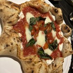 リストピッツァ バイ ナポリスタカ 麻布台ヒルズ店 - 