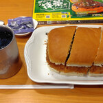 コメダ珈琲店 - 料理写真:カツパン(1,000円)+アイスコーヒー(520円)