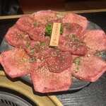 和牛炭火焼肉 牛仙 - 