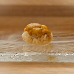 鮨処 暁 -akatsuki- - □馬糞雲丹握り