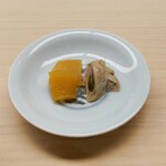 鮨 陸 - 牡蠣と数の子カツオの味噌漬け