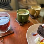 いちごや cafe TANNAL - 紅茶HOT 460円税込
      ベタニアコーヒーHOT　500円税込