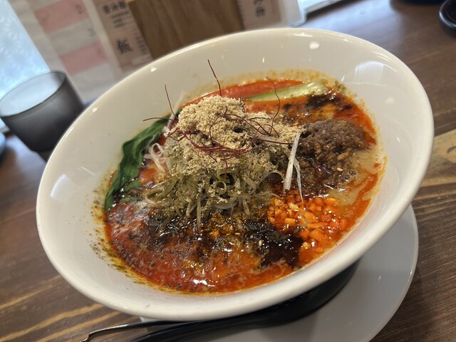 赤い鯨 四川担々麺 赤い鯨 赤坂店 - 赤坂/担々麺 | 食べログ