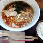 ふじのや - 小笠ラーメン（醤油）800円、カレーご飯食べ放題300円