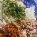 煮干しのビリー - 具材アップ